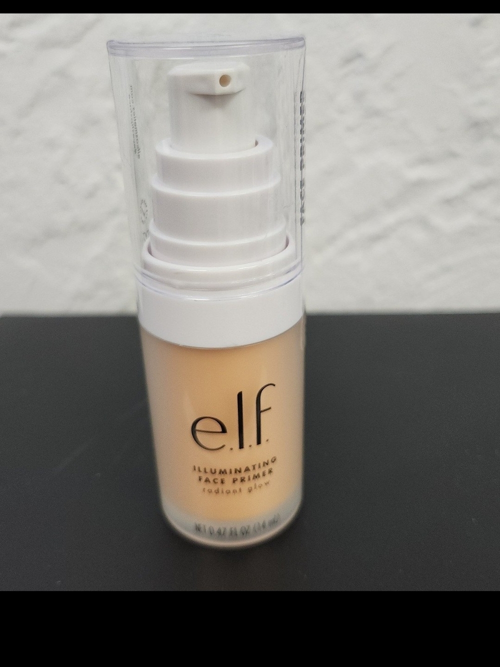 e.l.f. Illuminating Face Primer - Beige Radiant Glow